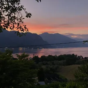 pierinos-house-with-lake-view.it-lombardy.com/